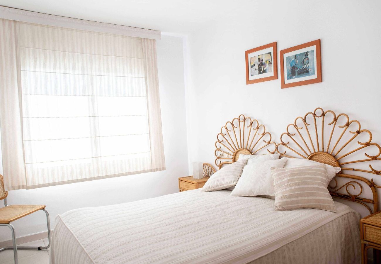 Apartment in S´agaro - 16.00 Les Pites I 2n 2a  Bonito apartamento con te