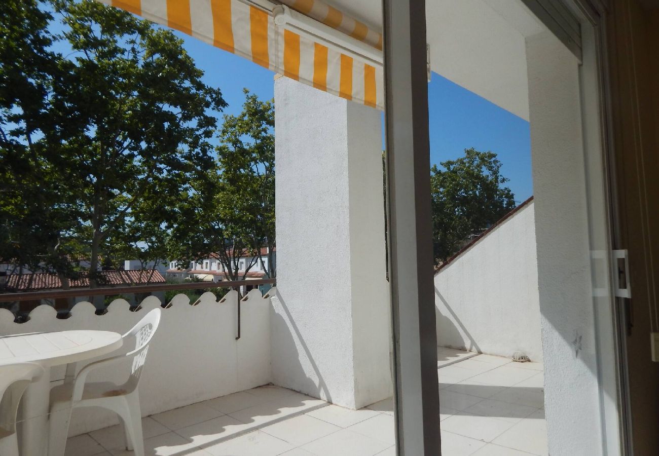 Apartment in S´agaro - 16.00 Les Pites I 2n 2a  Bonito apartamento con te