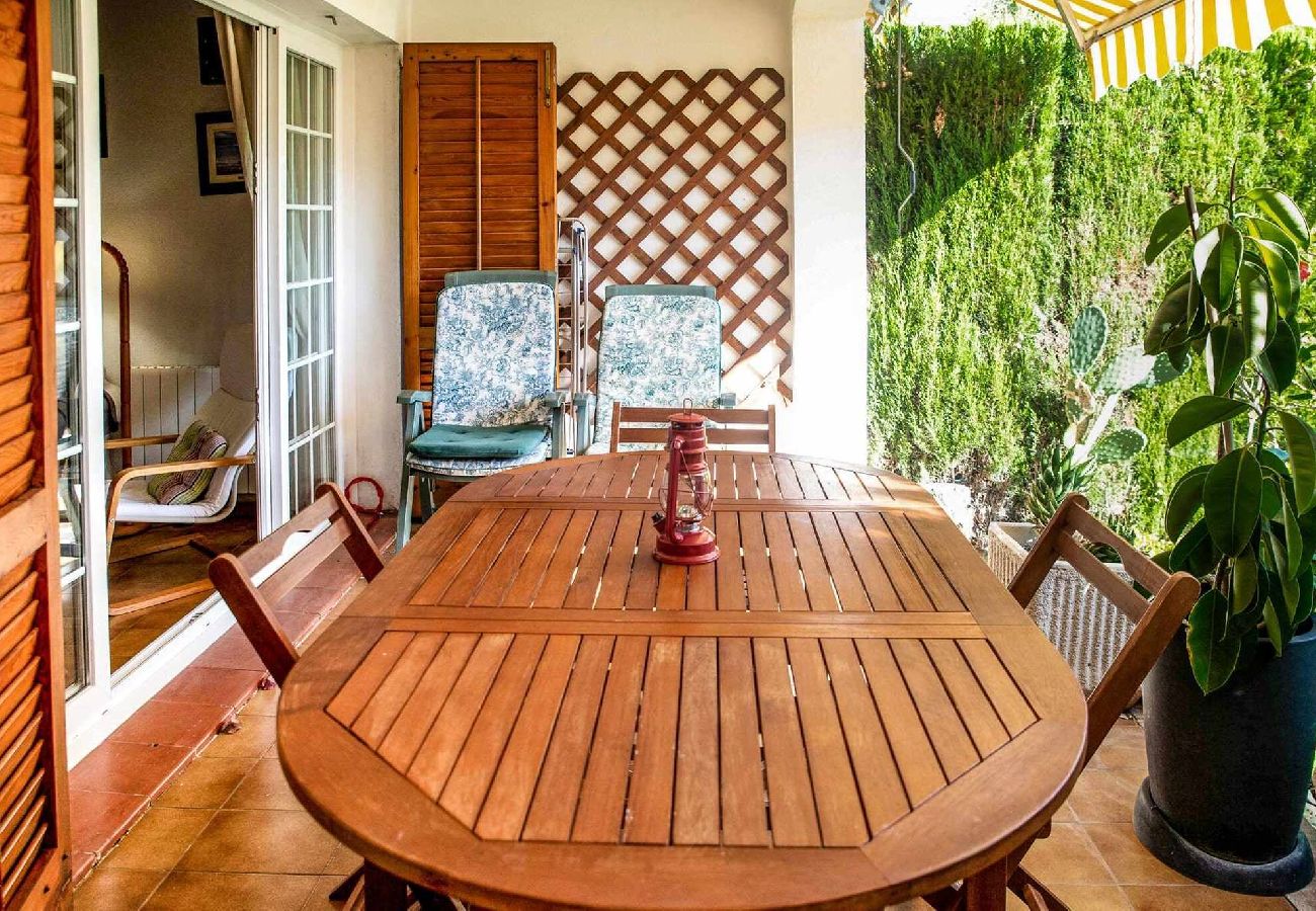 Apartment in S´agaro - 18.00 Voramar 8 Ii bxs b  Apartamento con jard&