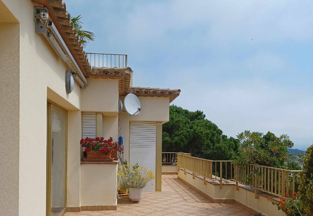 Apartment in Sant Feliu de Guixols - 47.20 S'Agaró Las Velas 3-18 Apto con vistas 