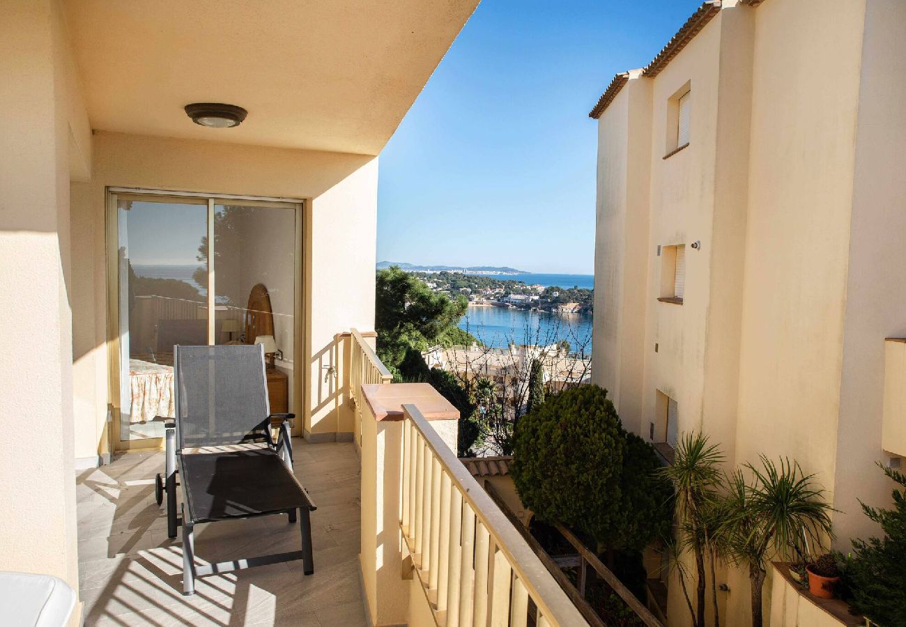 Apartment in Sant Feliu de Guixols - 47.10 S'Agaró Las Velas 3-15 Apto con vistas