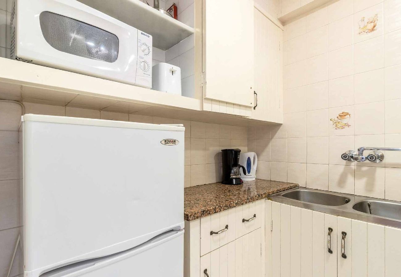 Apartment in Sant Feliu de Guixols - 38.30 S'Agaró Caleta Sol 403I Apt con terrazay PK