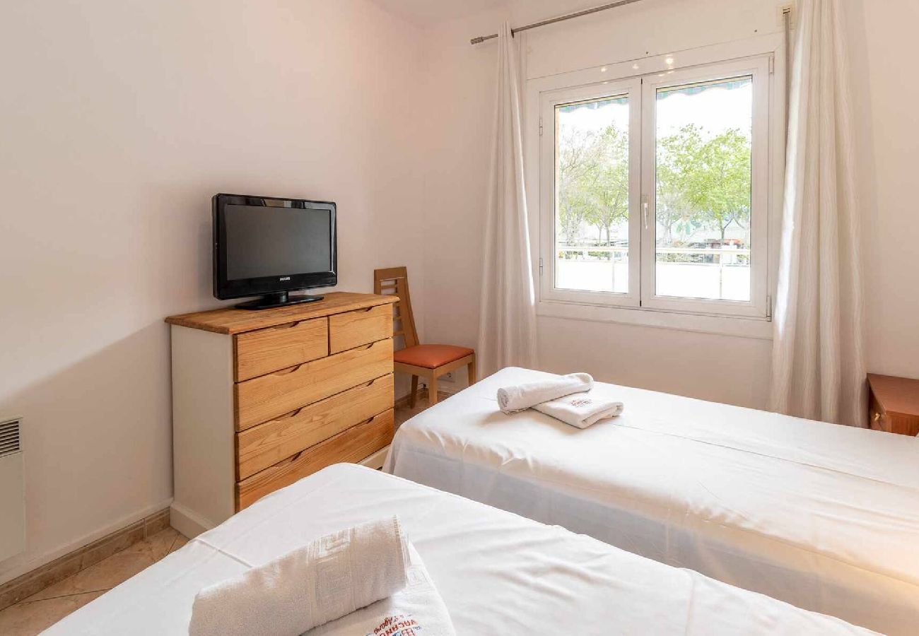 Apartment in S´agaro - 22.20 Les Algues  Apartamento en el centro