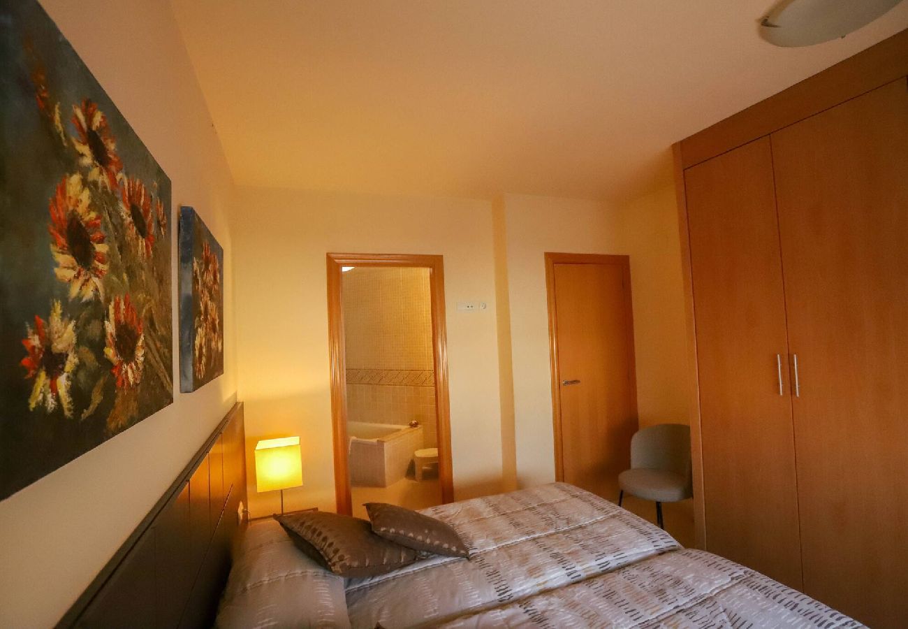 Apartment in Sant Feliu de Guixols - 59.00 Sant Feliu Centre - apartamento familiar