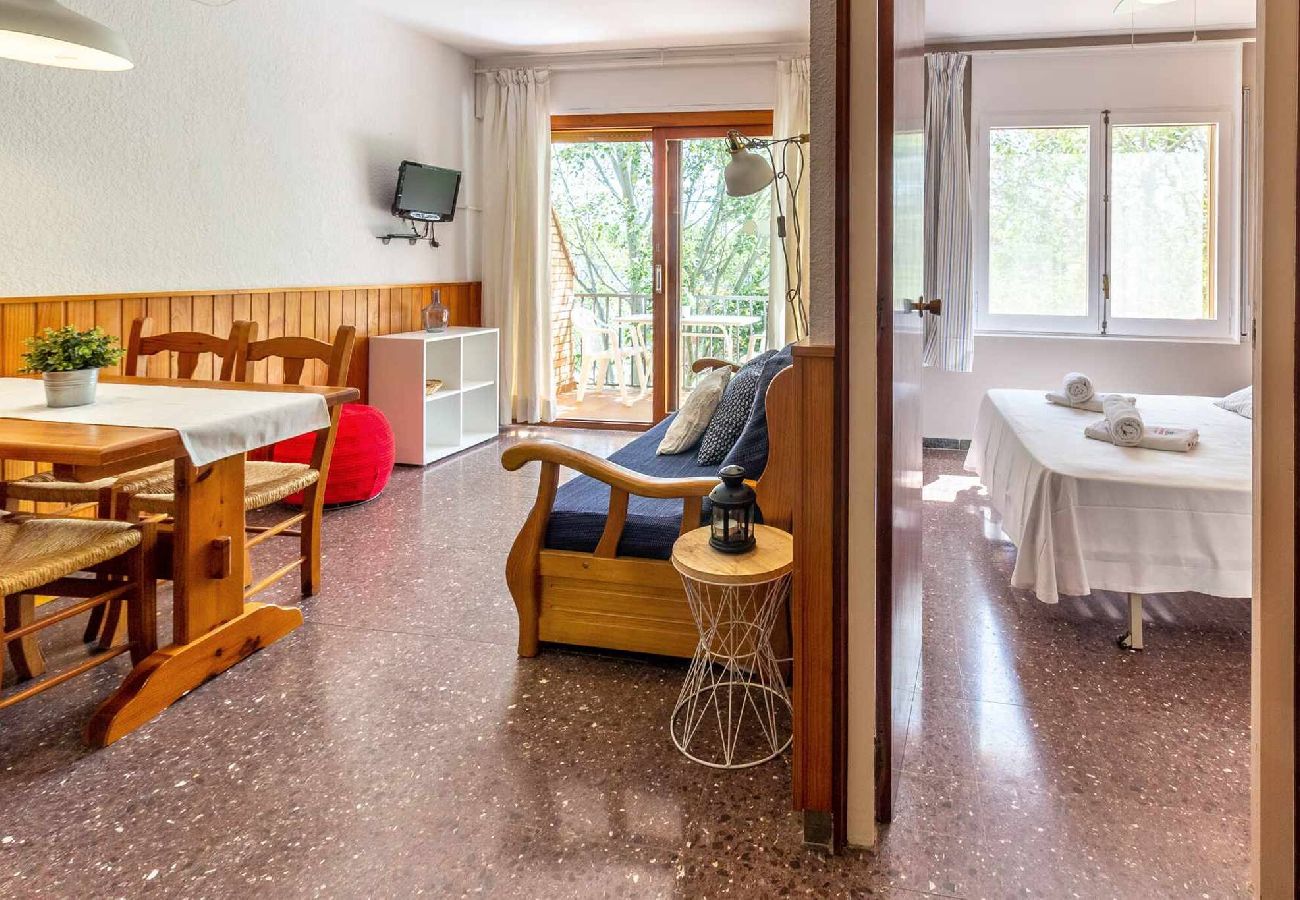 Apartment in Sant Feliu de Guixols - 27.40 Polcent 5  S'Agaró  Apto cercano