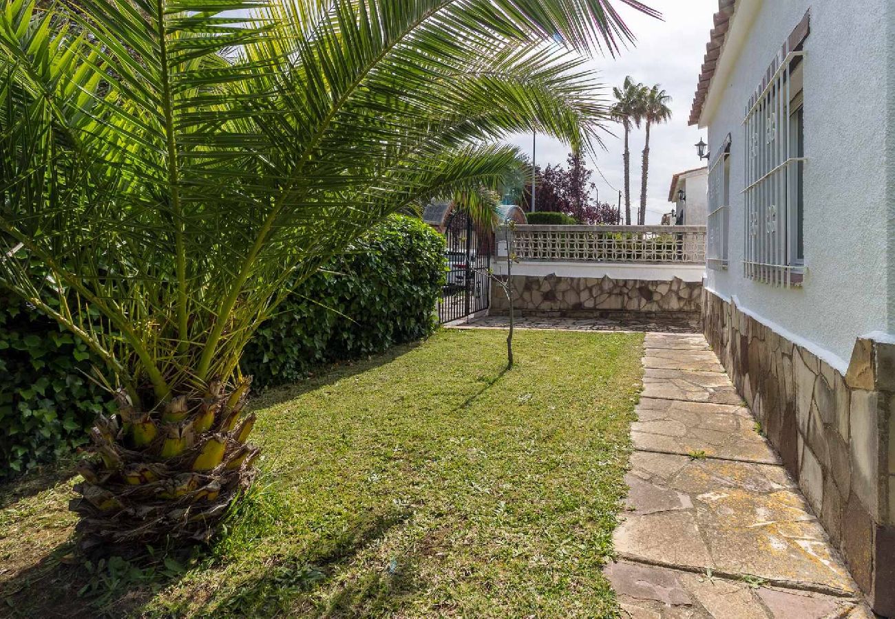 House in S´agaro - 21.10 Villa Susana  Amplia casa  entorno magnif