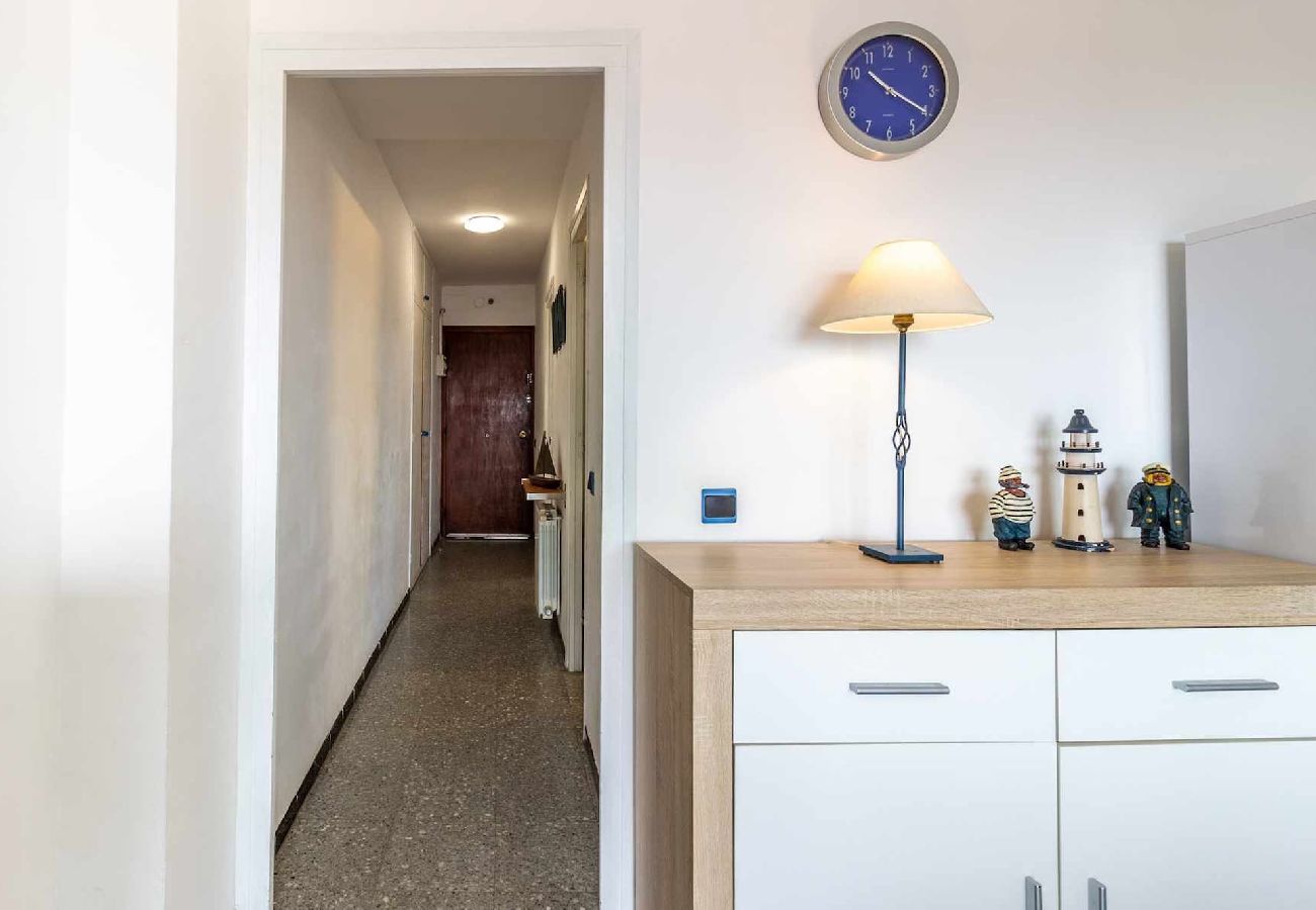 Apartment in Sant Feliu de Guixols - 38.11 S'Agaró Caleta Sol 406 Apto  terraza y vista