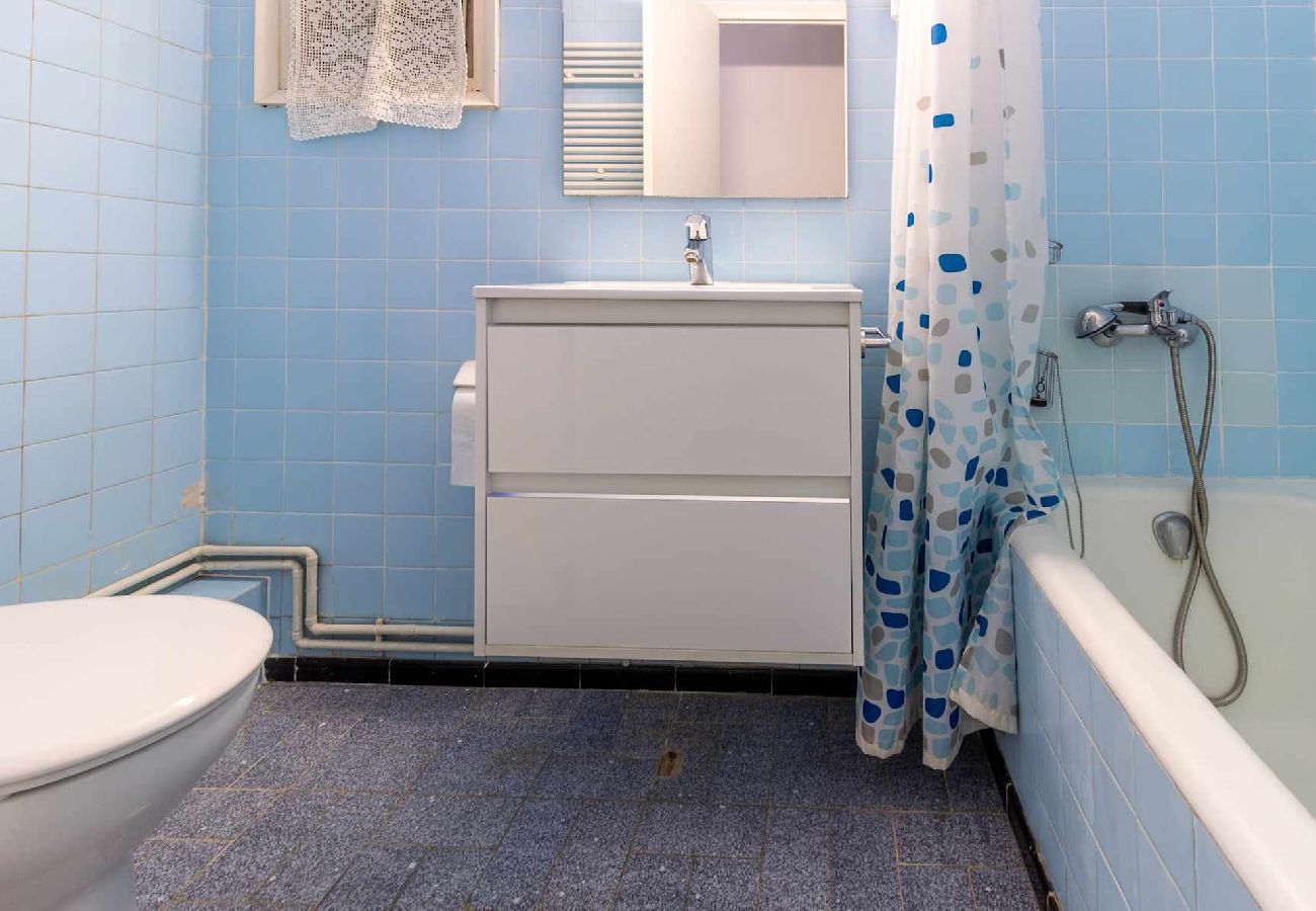 Apartment in Sant Feliu de Guixols - 38.11 S'Agaró Caleta Sol 406 Apto  terraza y vista