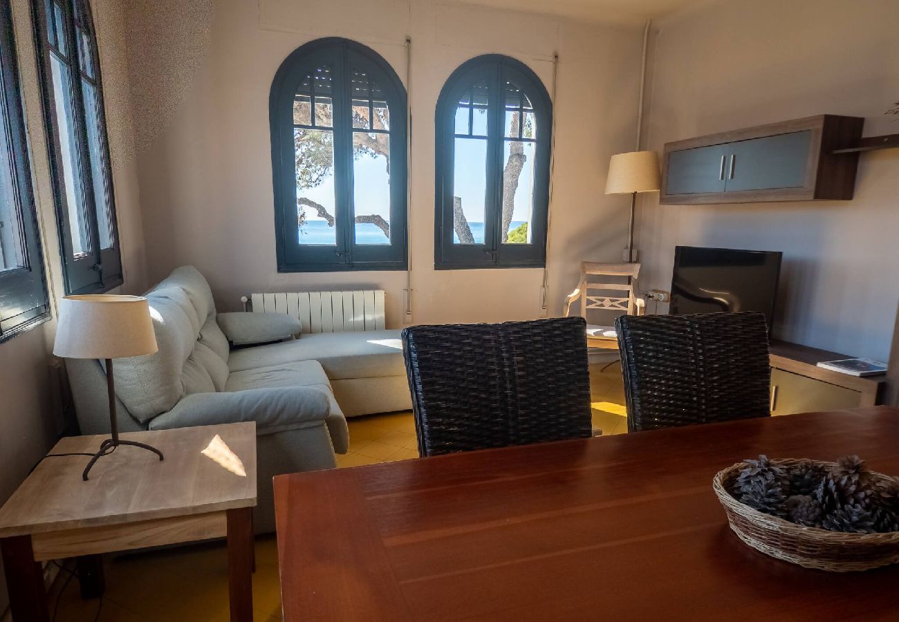 Apartment in Sant Feliu de Guixols - 29.90   1° Linea de Platja St Pol S'Agaró