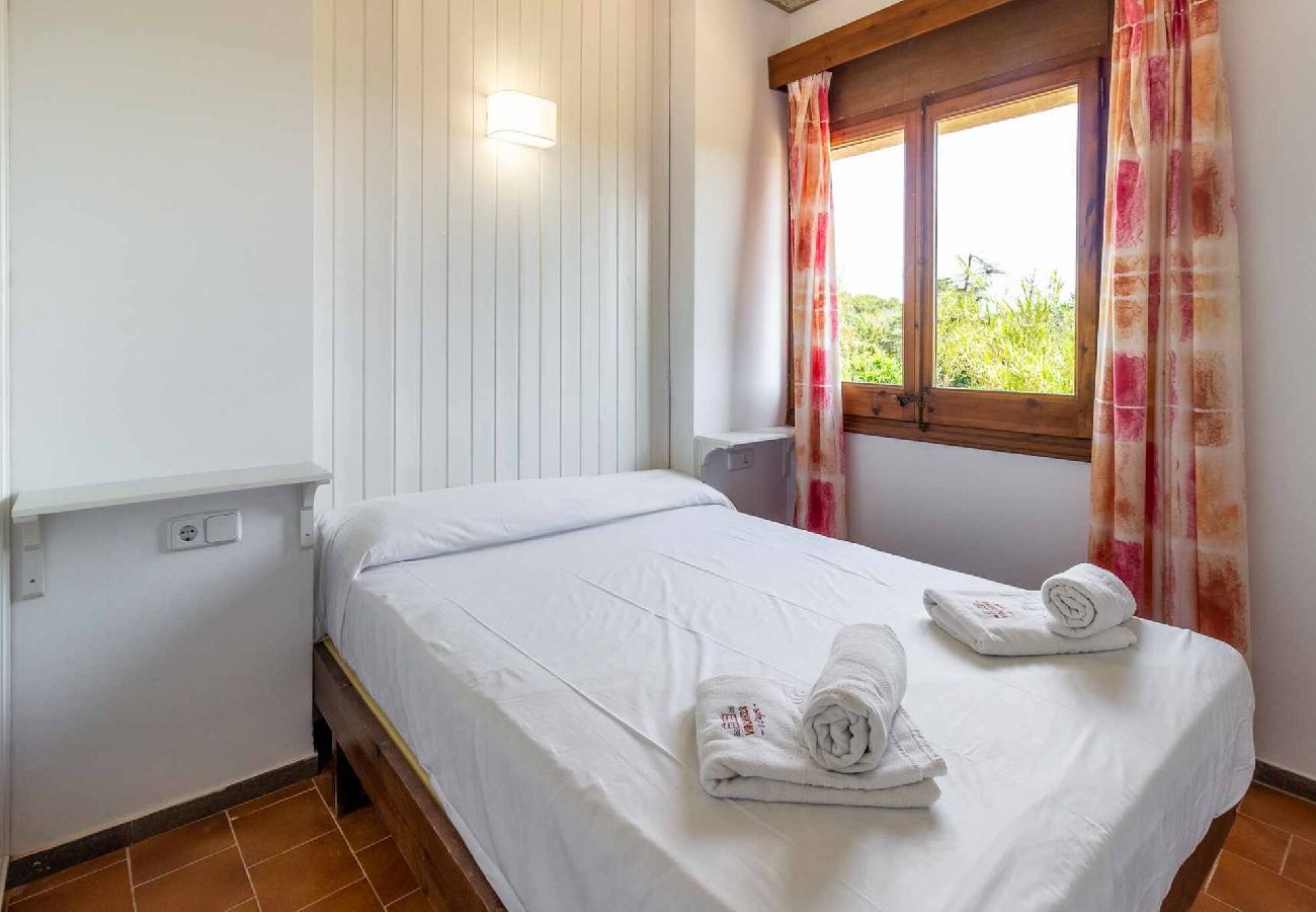 Apartment in Sant Feliu de Guixols - 20.00 Cubells 1  Cerca de la playa, con parking