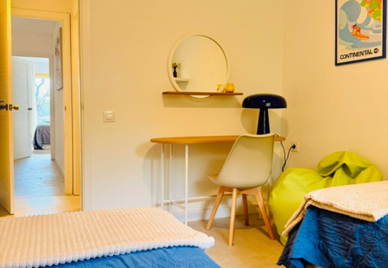 Apartment in Sant Feliu de Guixols - 45.50 S'Agaró Montecarlo Vista Mar jardin