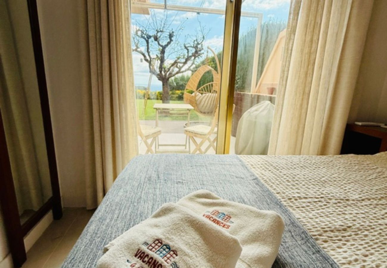 Apartment in Sant Feliu de Guixols - 45.50 S'Agaró Montecarlo Vista Mar jardin