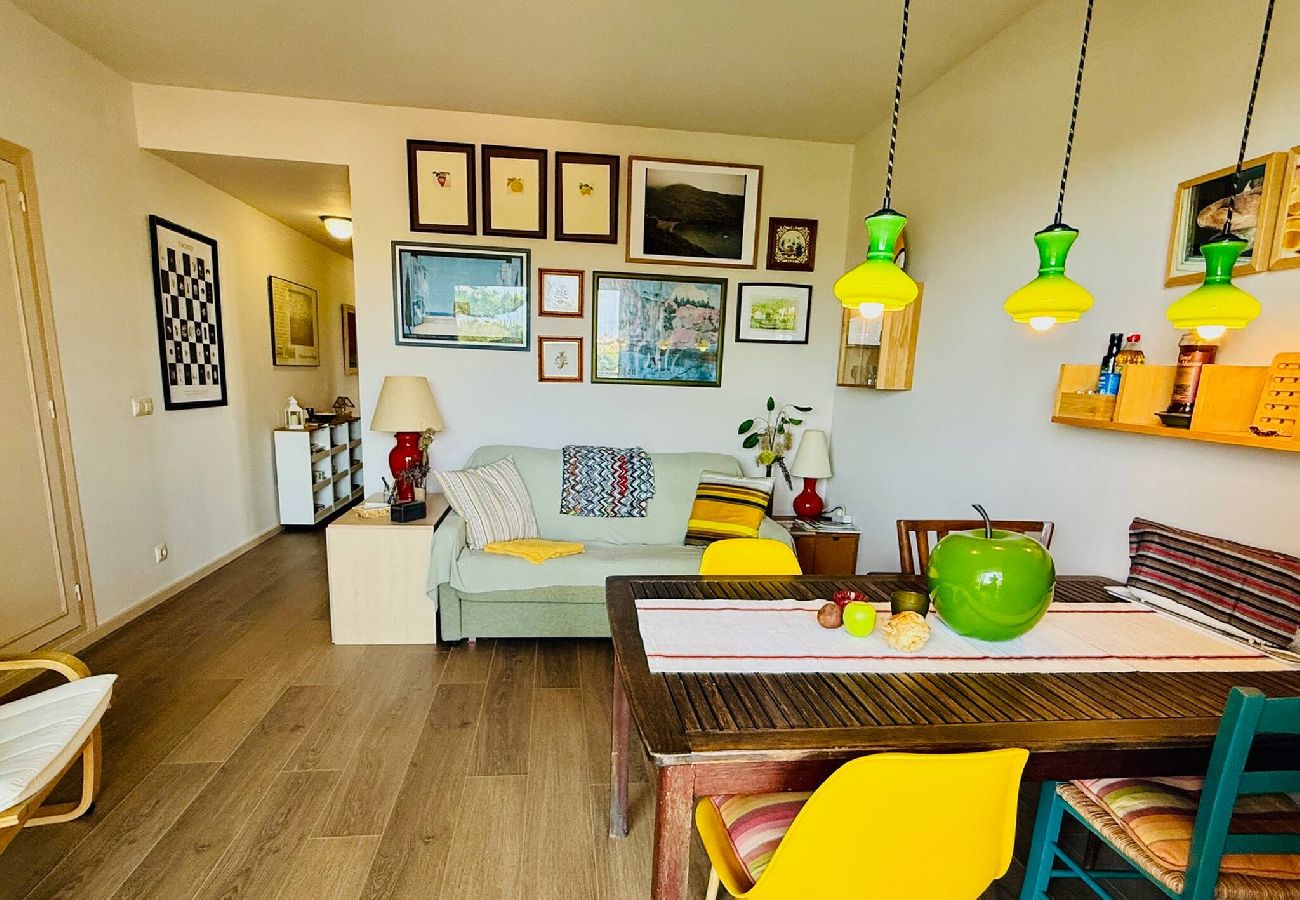 Apartment in S´agaro - 26.00 Creu St Pol S'Agaró G5  Terraza y v