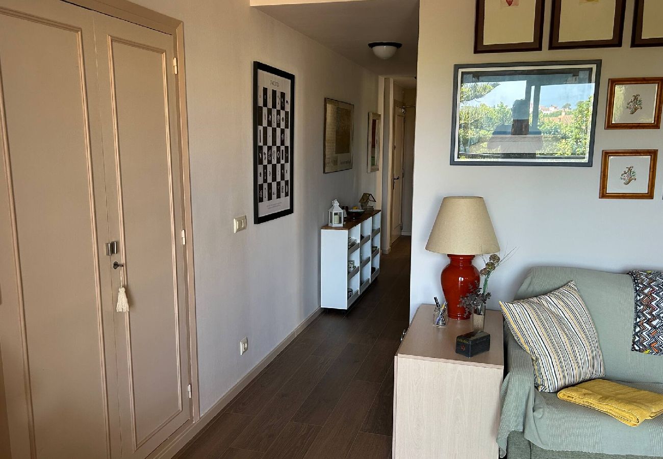 Apartment in S´agaro - 26.00 Creu St Pol S'Agaró G5  Terraza y v