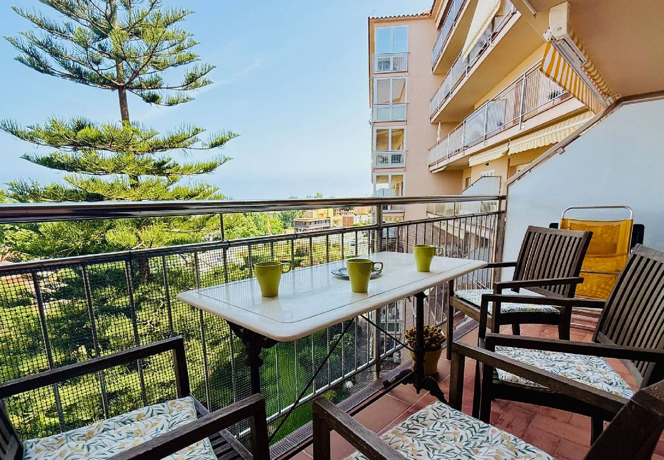 Apartment in S´agaro - 26.00 Creu St Pol S'Agaró G5  Terraza y v