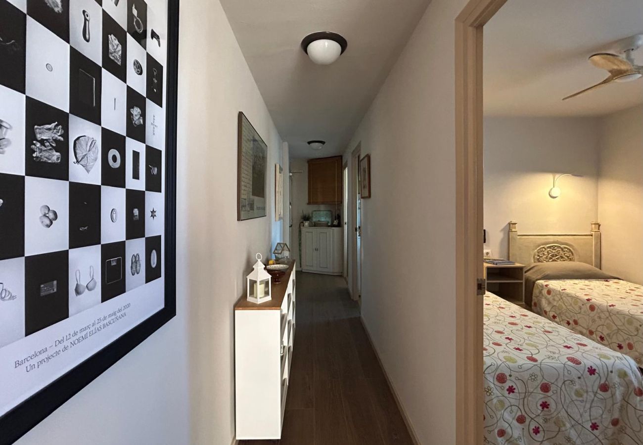 Apartment in S´agaro - 26.00 Creu St Pol S'Agaró G5  Terraza y v