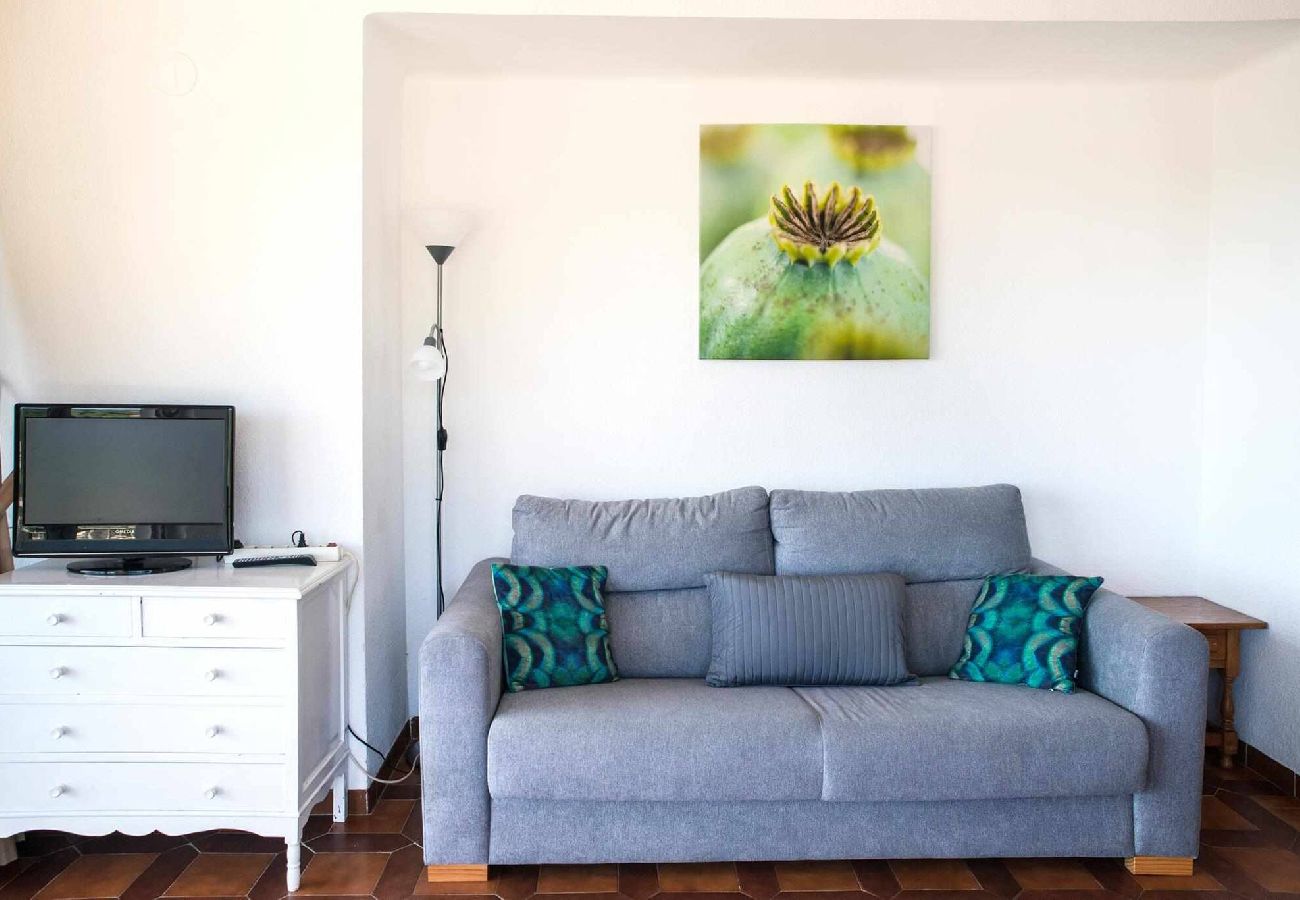 Apartment in Sant Feliu de Guixols - 38.80 S'Agaró Caleta Sol 908II Apt con vista al ma