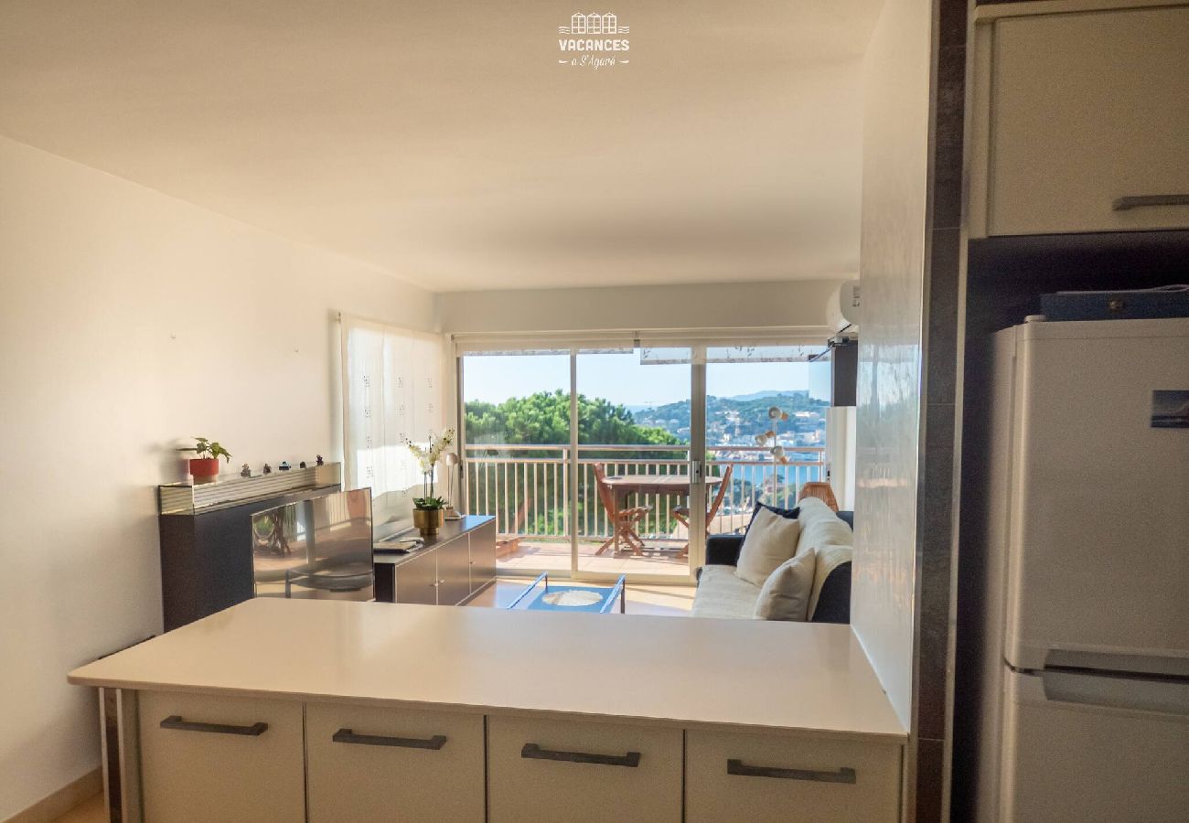Apartment in Sant Feliu de Guixols - 48.00 S'Agaró Cap Ducal Apto  con piscina