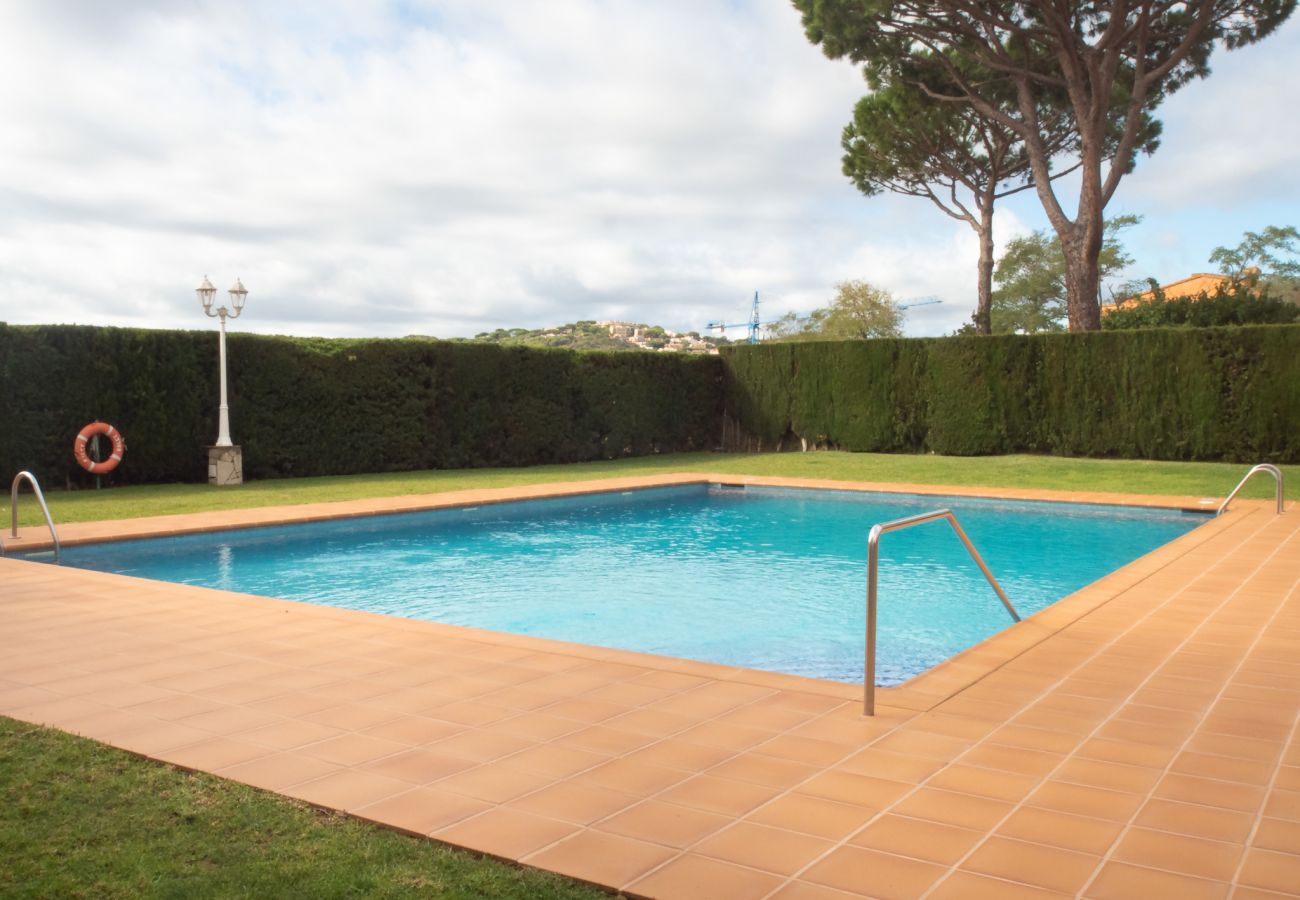 Apartment in S´agaro - 06.50 Ralet Apt piscina PK cerca de playa