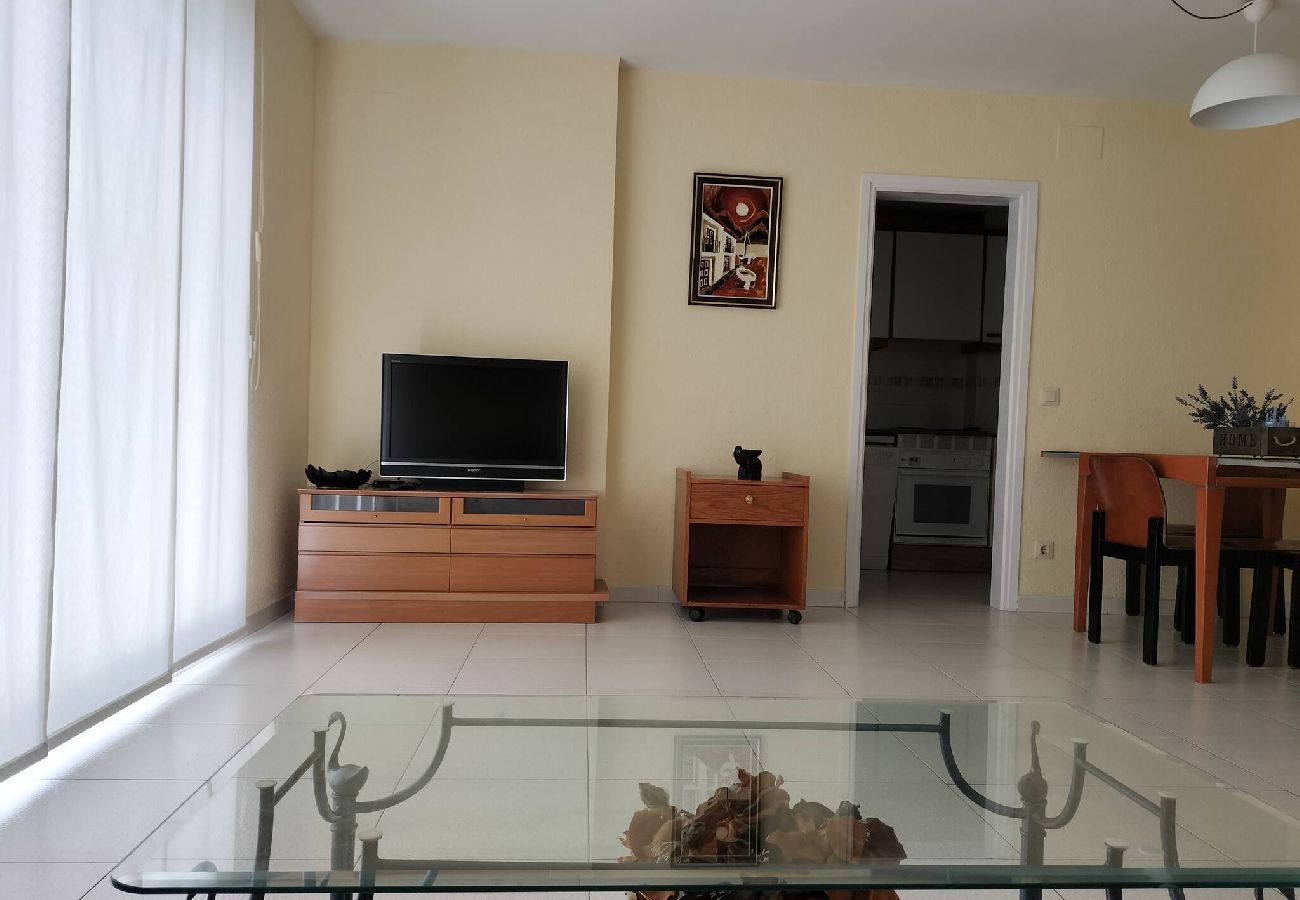 Apartamento en S´agaro - 16.00 Les Pites I 2n 2a  Bonito apartamento con te