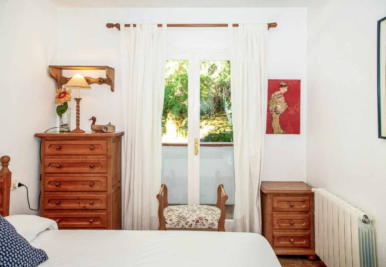 Apartamento en S´agaro - 18.00 Voramar 8 Ii bxs b  Apartamento con jard&