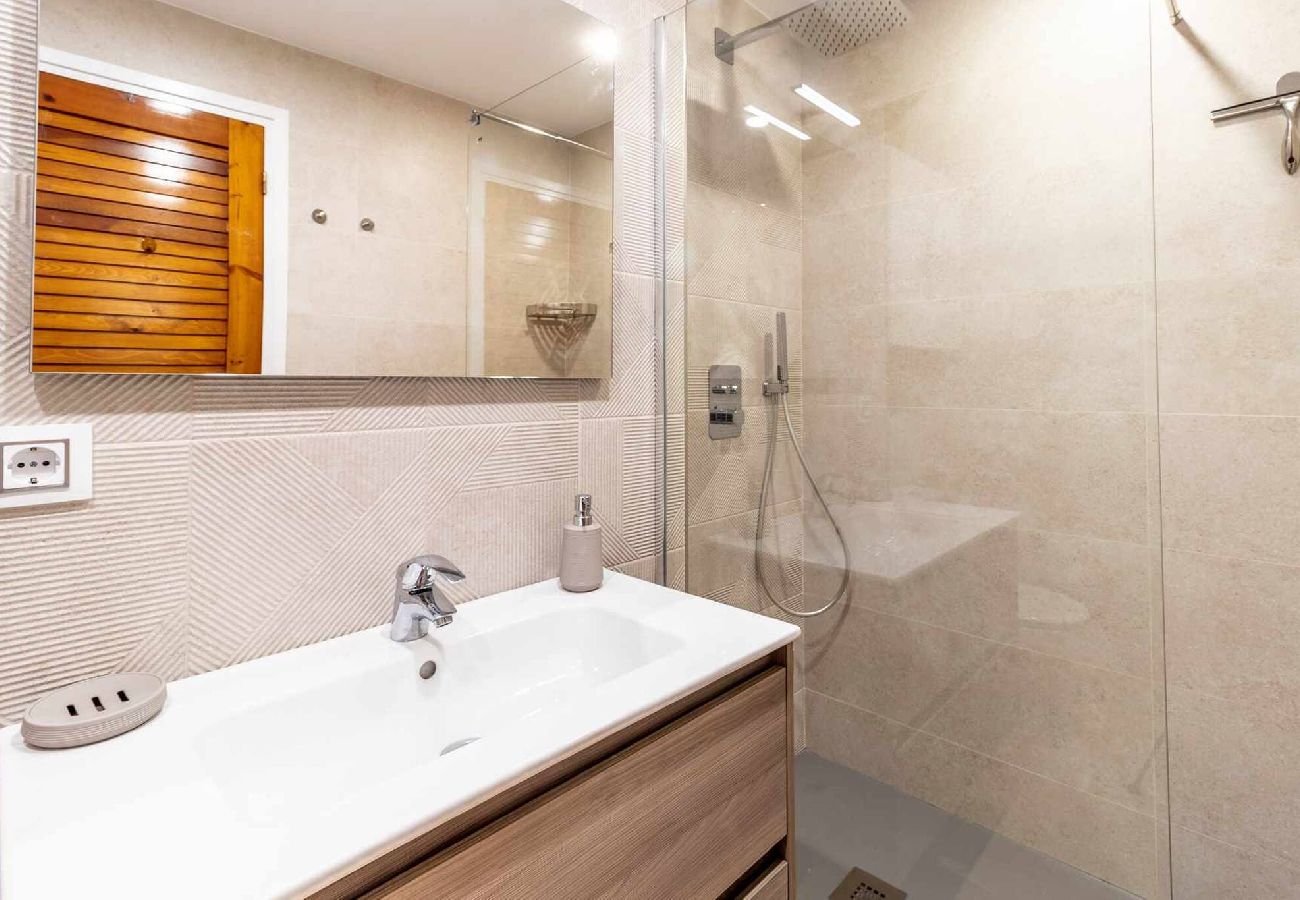 Apartamento en S´agaro - 15.00 Les Pitas I 2n 1a   Acogedor apartamento