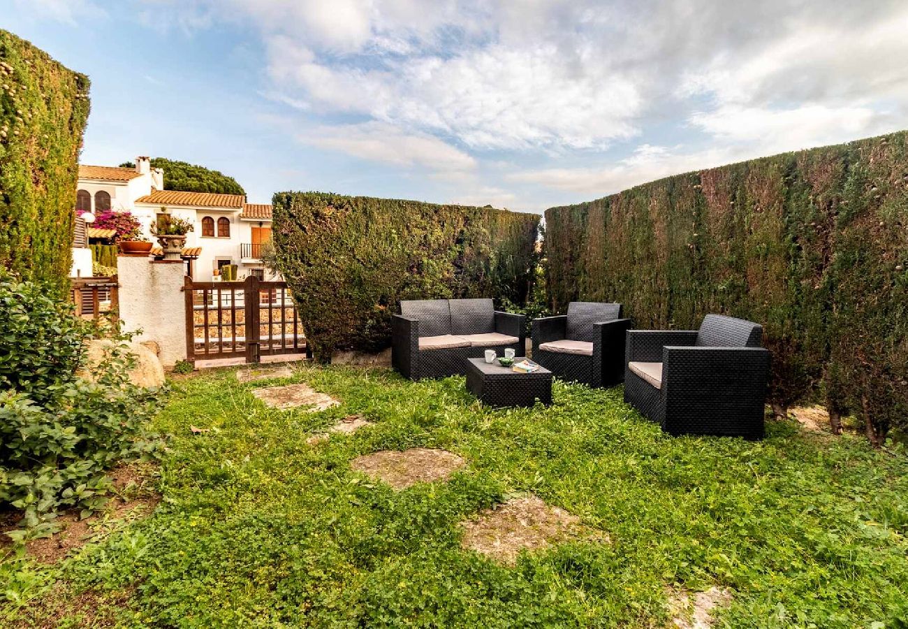 Apartamento en Sant Feliu de Guixols - 28.10 Blanques 13 S'Agaró Casa con jardin