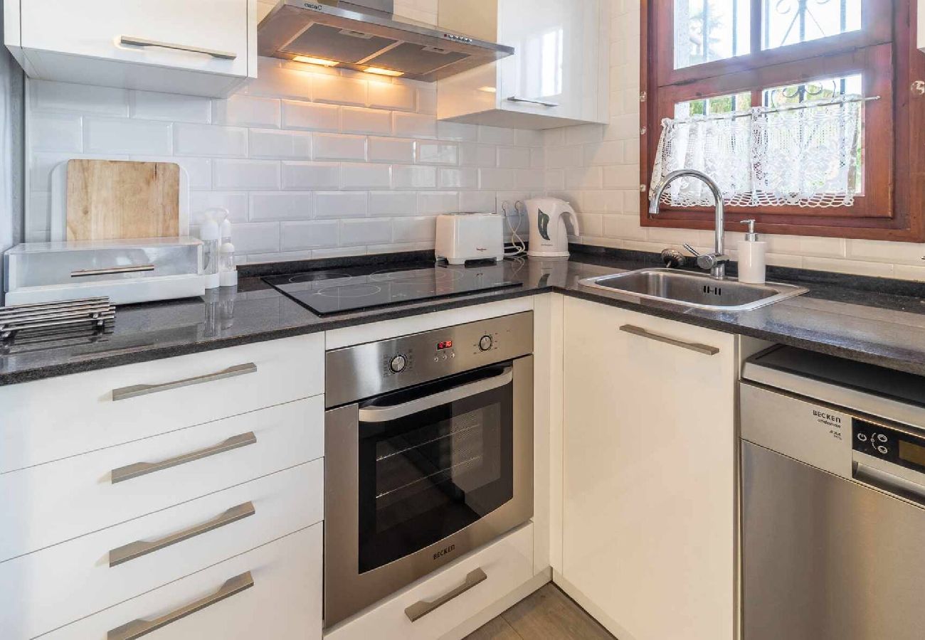 Apartamento en Sant Feliu de Guixols - 28.10 Blanques 13 S'Agaró Casa con jardin