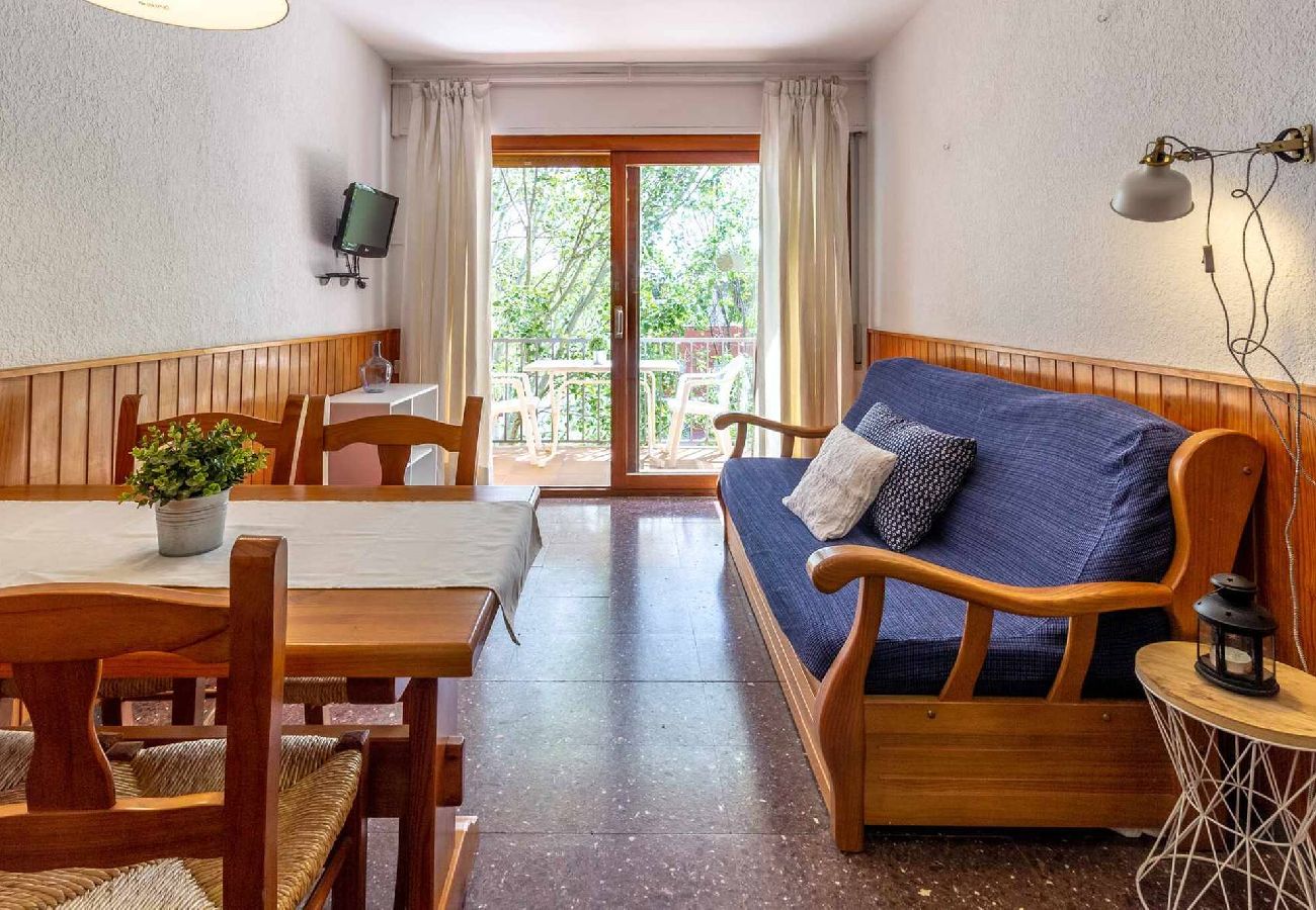 Apartamento en Sant Feliu de Guixols - 27.40 Polcent 5  S'Agaró  Apto cercano