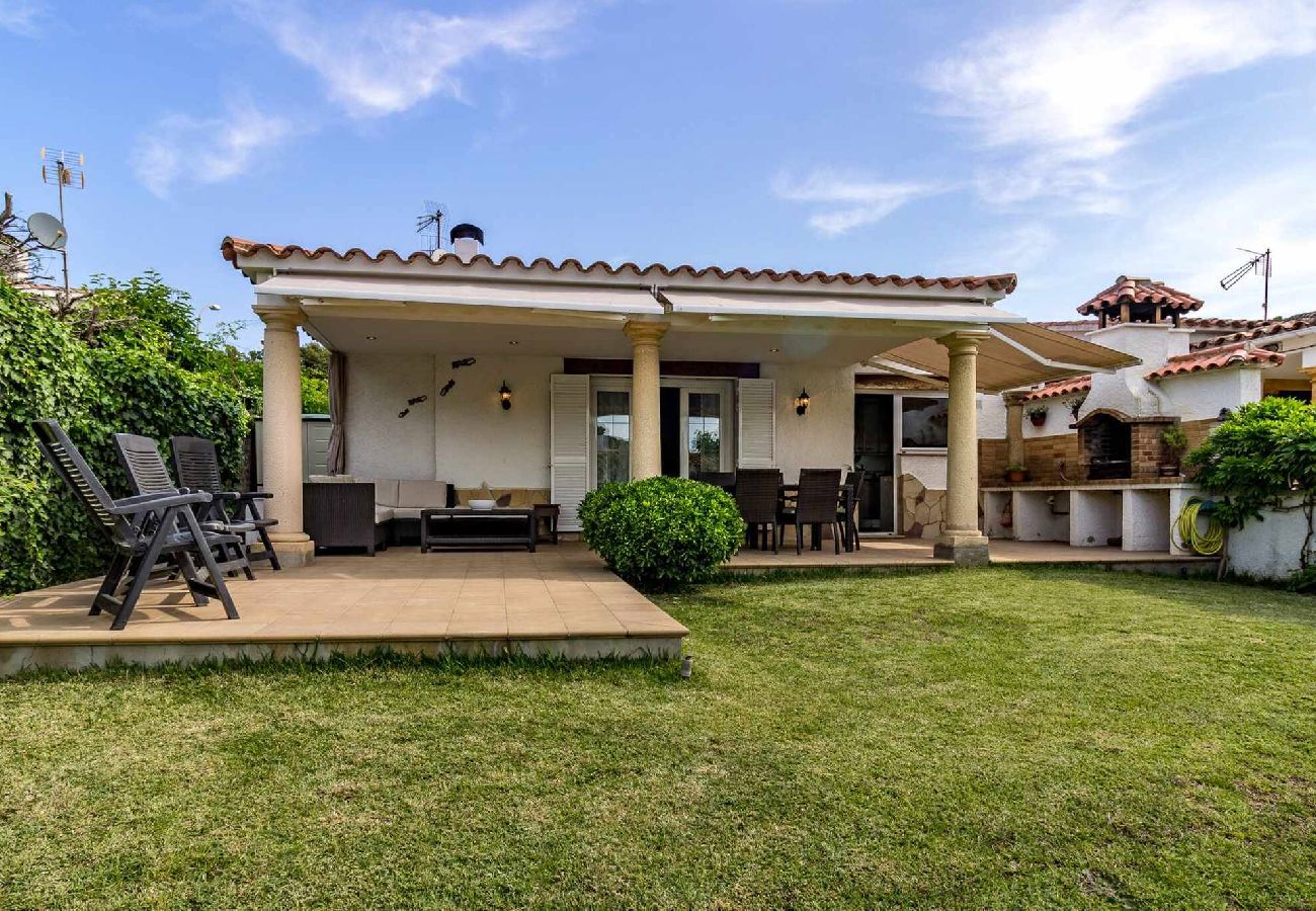 Casa en S´agaro - 21.10 Villa Susana  Amplia casa  entorno magnif