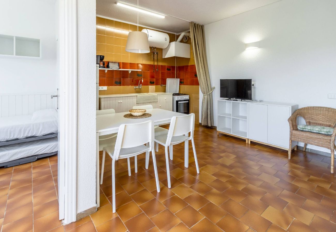 Apartamento en Sant Feliu de Guixols - 20.10 Cubells 2  Apartamento cercano a la playa