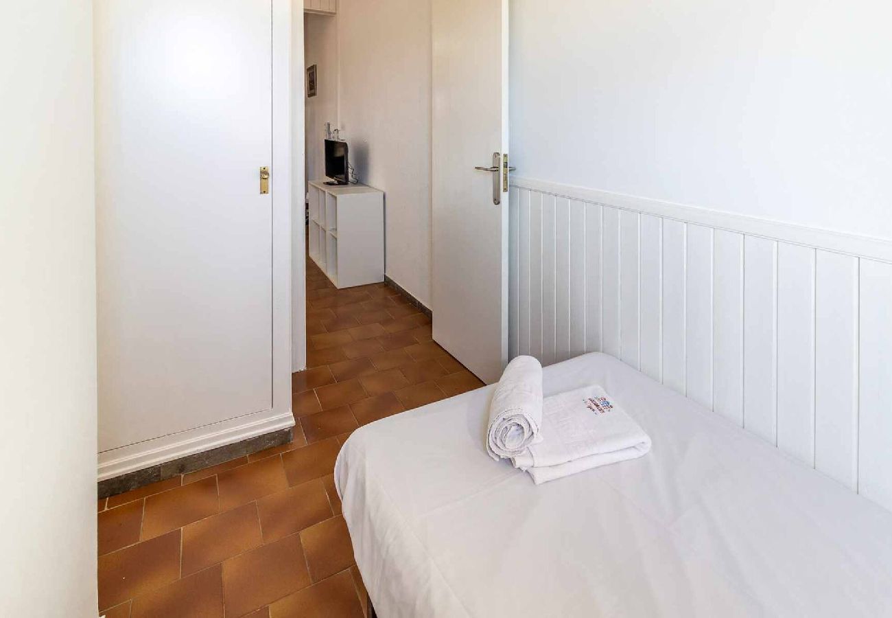 Apartamento en Sant Feliu de Guixols - 20.00 Cubells 1  Cerca de la playa, con parking