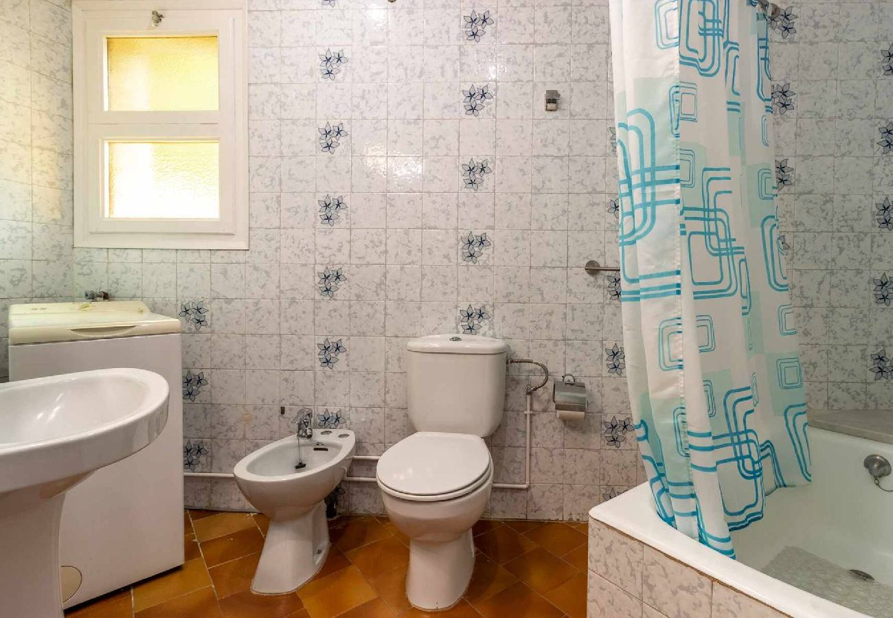 Apartamento en Sant Feliu de Guixols - 20.30 Cubells 4  Apartamento cercano a la playa