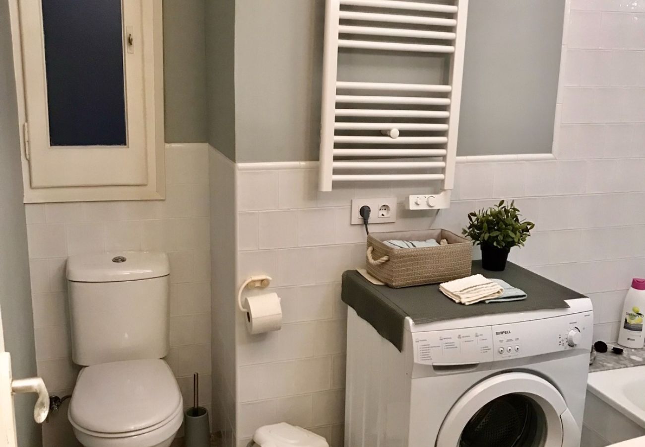 Apartamento en Sant Feliu de Guixols - 57.00 Apartamento  Trafalgar