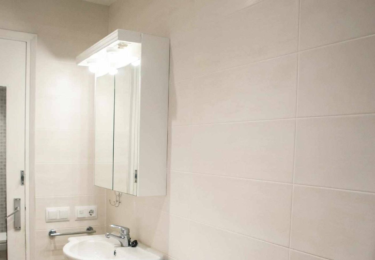 Appartement à Sant Feliu de Guixols - 38.90 S'Agaró Caleta Sol 1102 Apt con  vistas