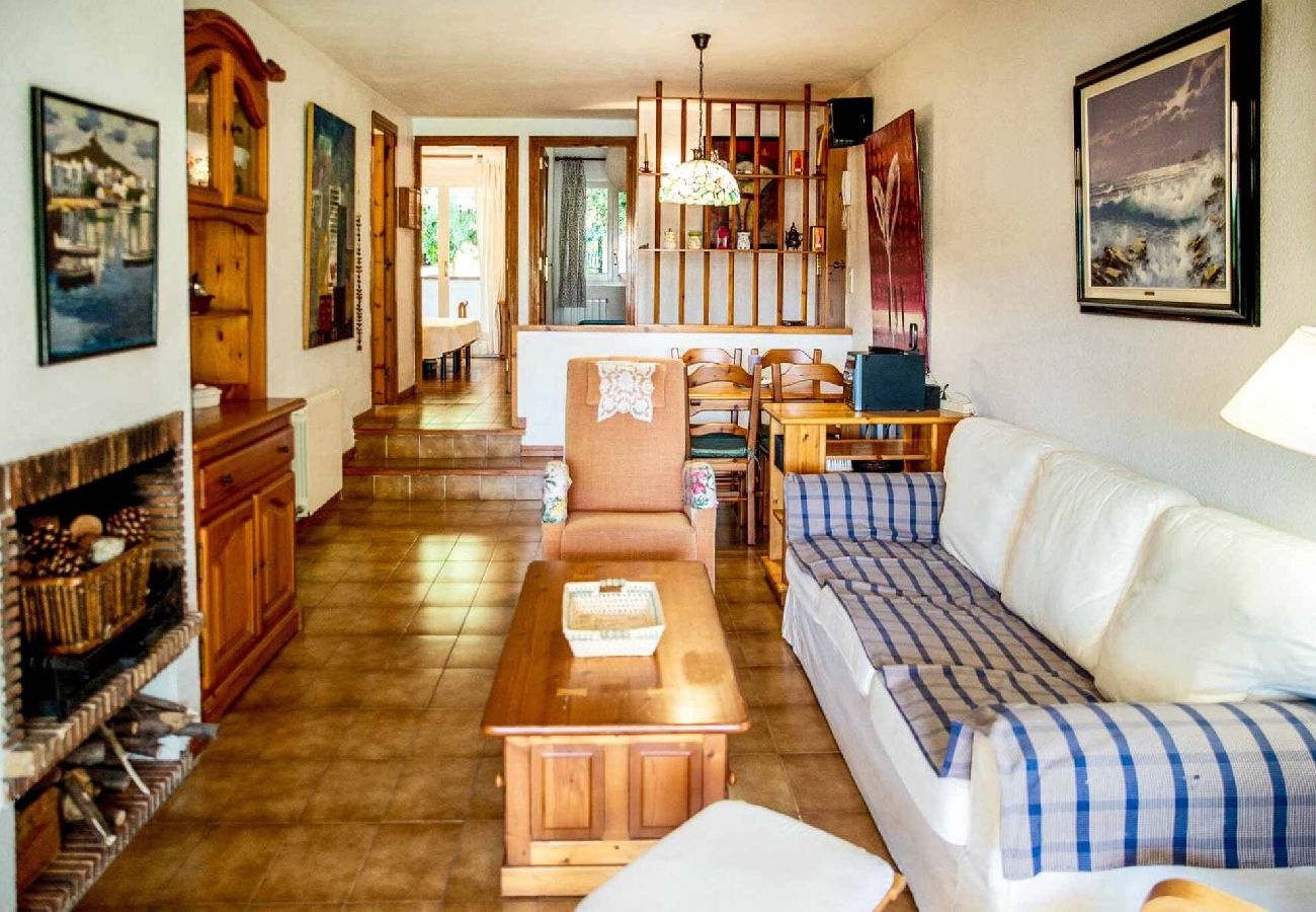 Appartement à S´agaro - 18.00 Voramar 8 Ii bxs b  Apartamento con jard&