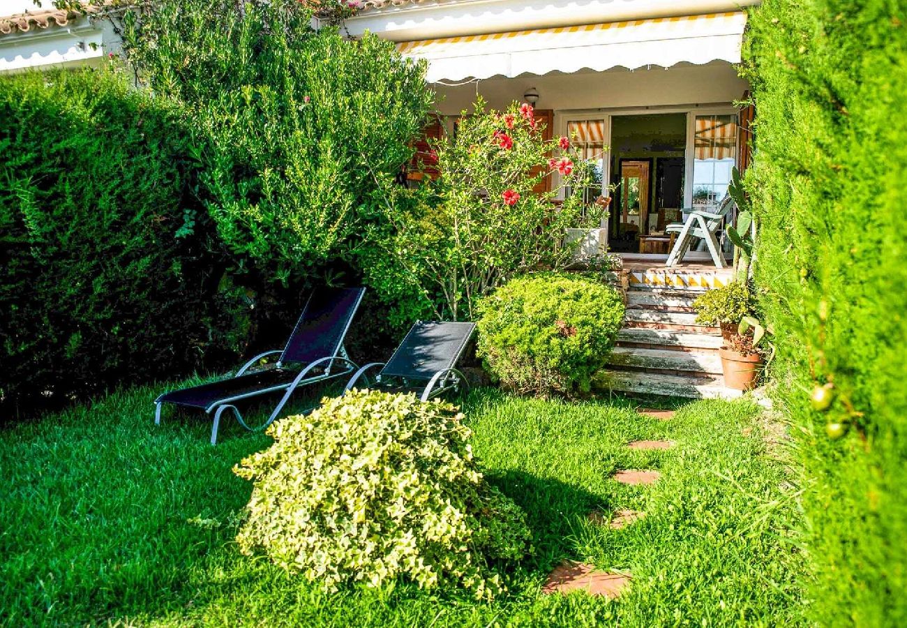 Appartement à S´agaro - 18.00 Voramar 8 Ii bxs b  Apartamento con jard&