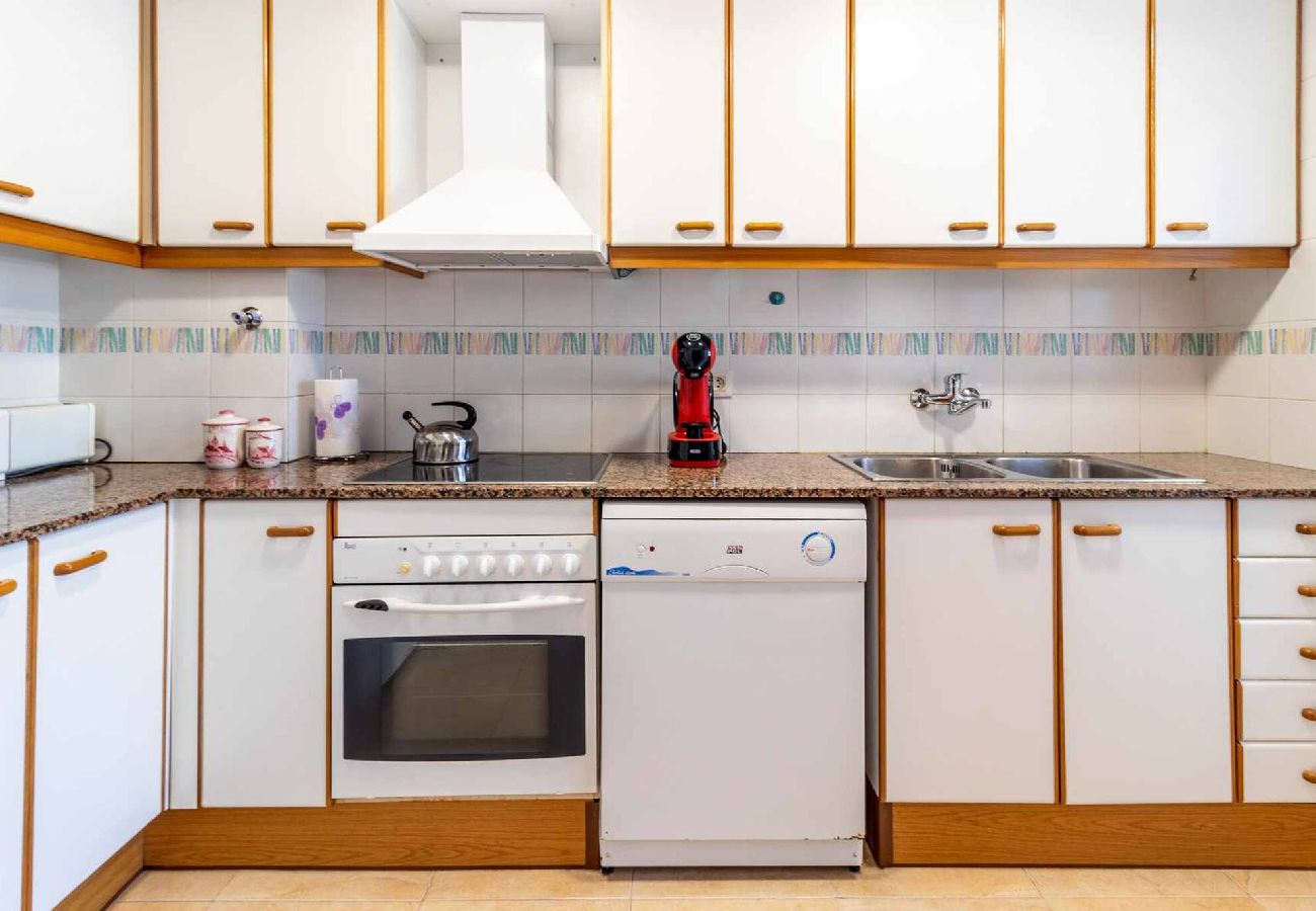 Appartement à S´agaro - 15.00 Les Pitas I 2n 1a   Acogedor apartamento