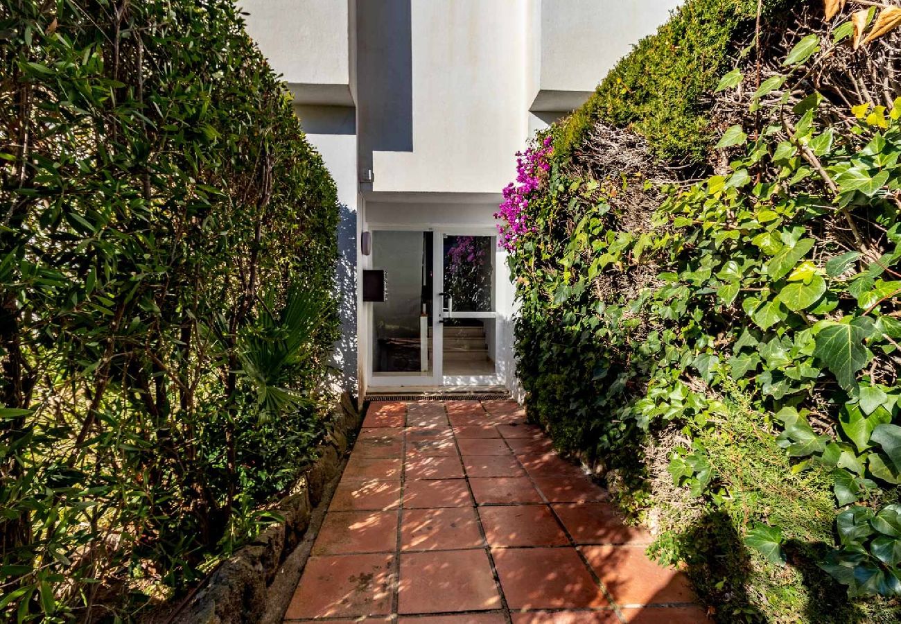 Appartement à S´agaro - 15.00 Les Pitas I 2n 1a   Acogedor apartamento