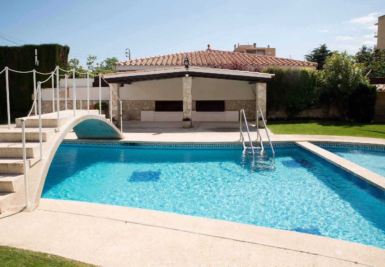 Appartement à S´agaro - 22.00 Migjorn   Apartamento con amplia terraza