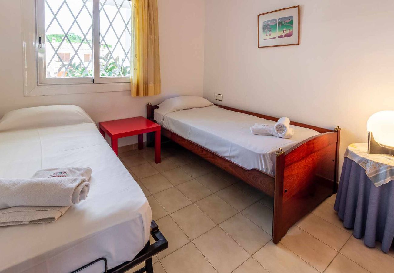 Appartement à S´agaro - 22.00 Migjorn   Apartamento con amplia terraza