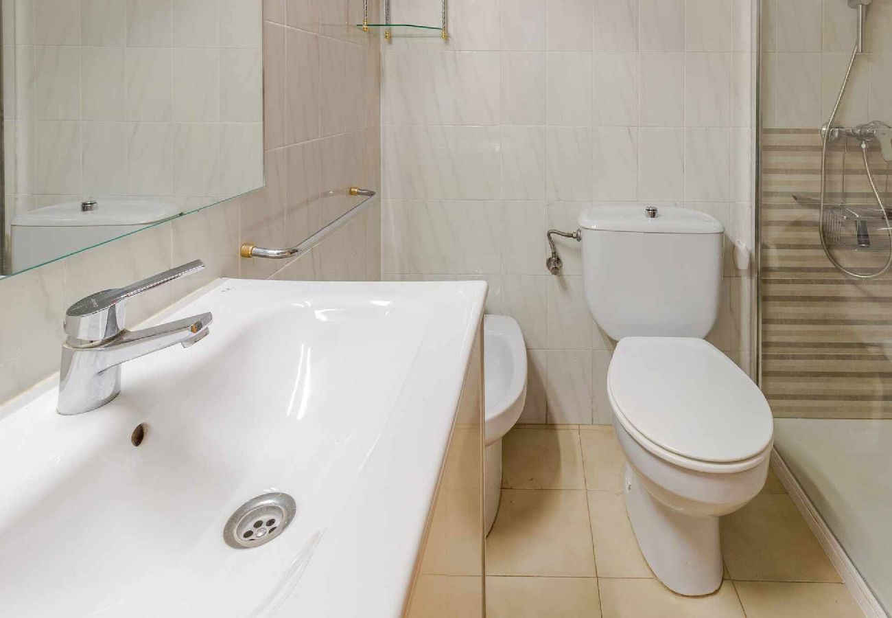 Appartement à S´agaro - 22.00 Migjorn   Apartamento con amplia terraza