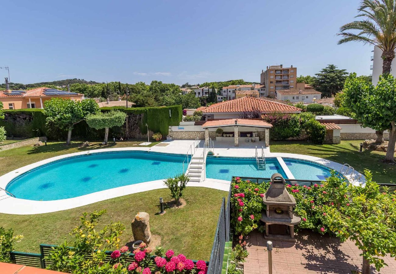 Appartement à S´agaro - 22.00 Migjorn   Apartamento con amplia terraza