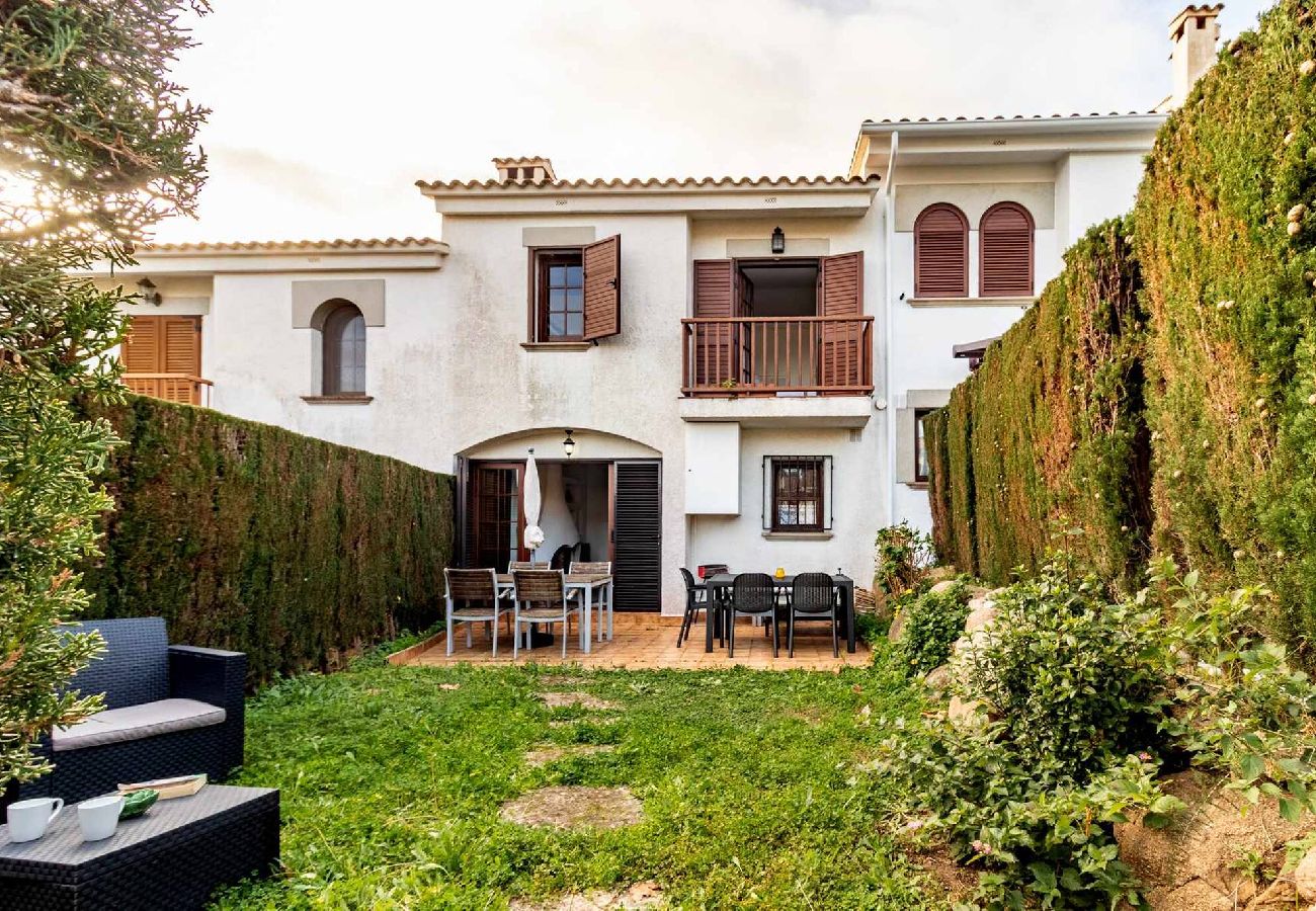 Appartement à Sant Feliu de Guixols - 28.10 Blanques 13 S'Agaró Casa con jardin