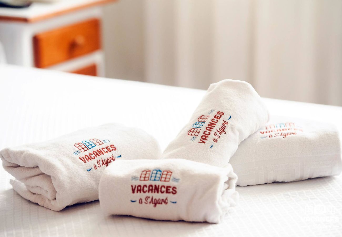 Appartement à Platja d´Aro - 01.00 Platja D'Aro duplex centro con PK