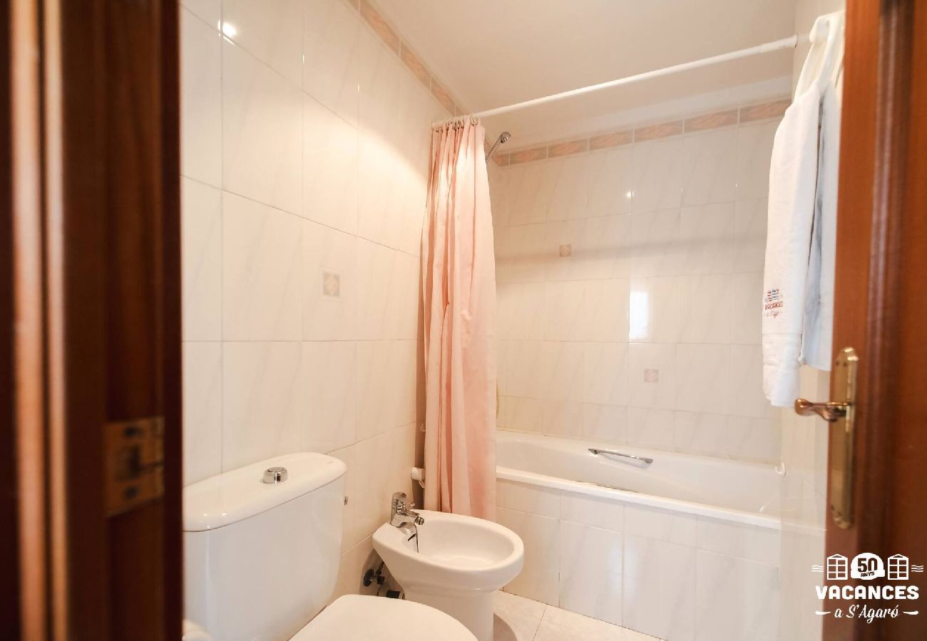 Appartement à Platja d´Aro - 01.00 Platja D'Aro duplex centro con PK