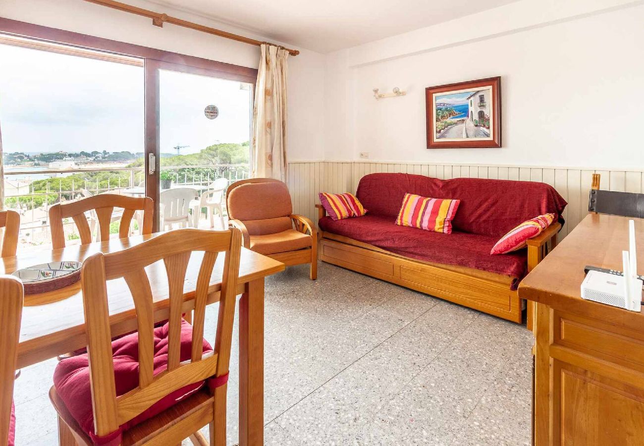 Appartement à Sant Feliu de Guixols - 38.40 S'Agaró Caleta Sol 505I Apt con terraza y vi