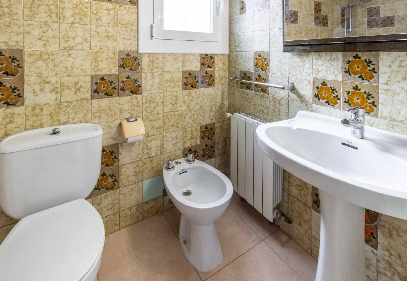 Maison à S´agaro - 21.10 Villa Susana  Amplia casa  entorno magnif