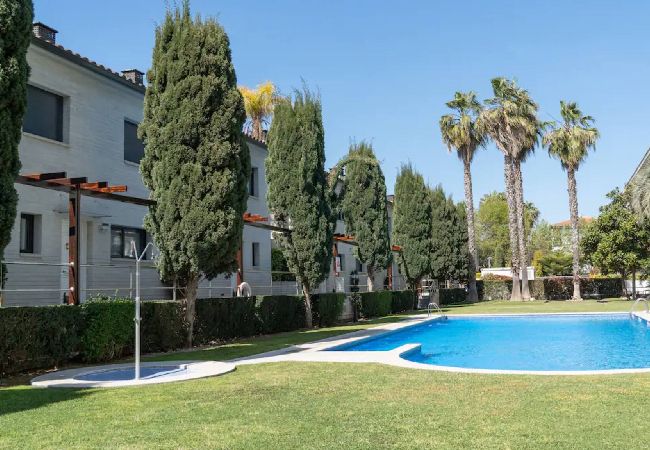 Maison mitoyenne à Platja d´Aro - 05.70 Marina Port D'Aro Casa adosada