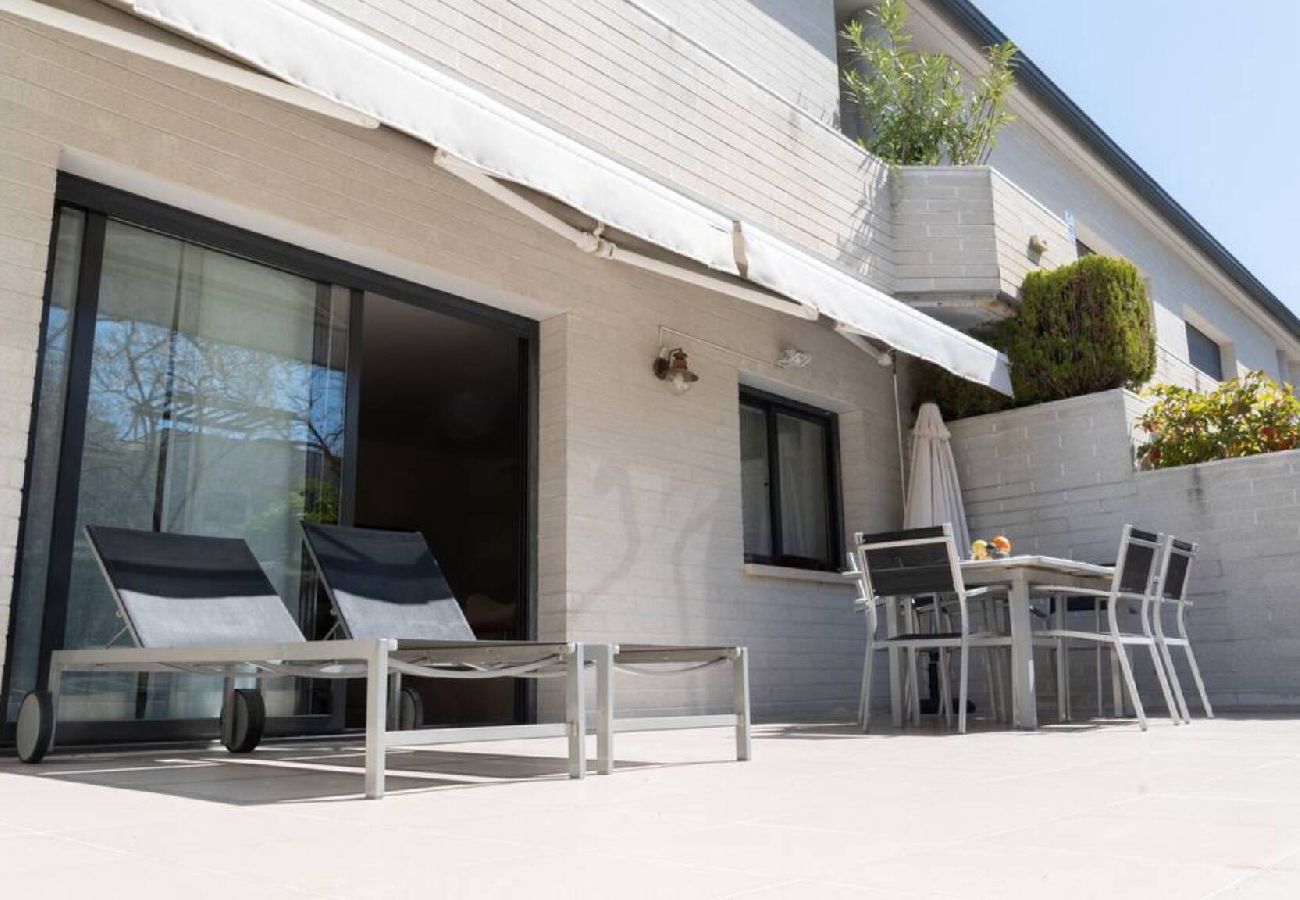 Maison mitoyenne à Platja d´Aro - 05.70 Marina Port D'Aro Casa adosada